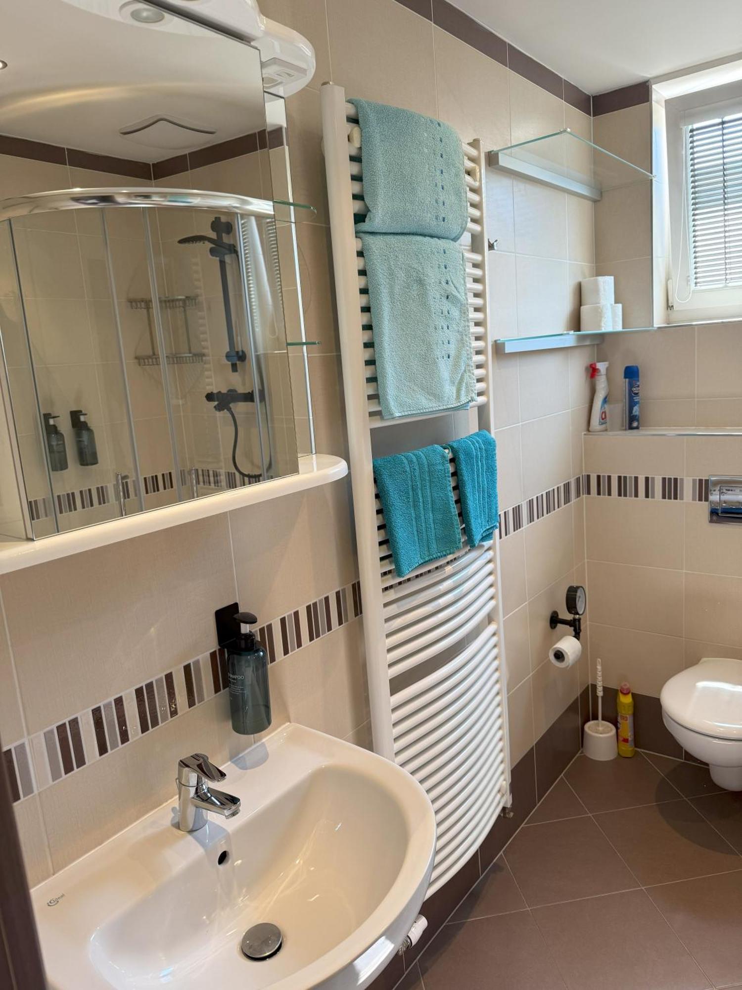 Apartment Iron Cube Praga Zewnętrze zdjęcie