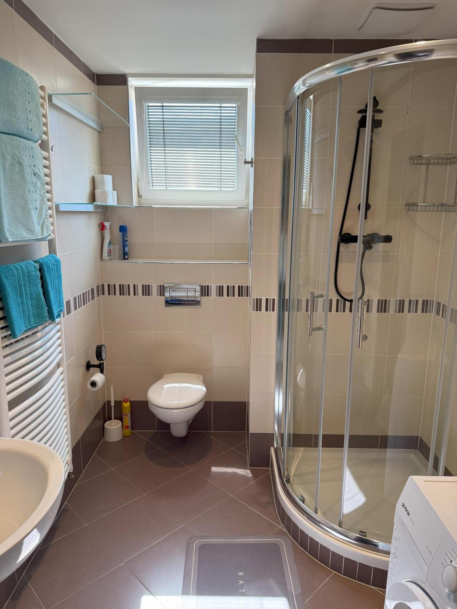 Apartment Iron Cube Praga Zewnętrze zdjęcie