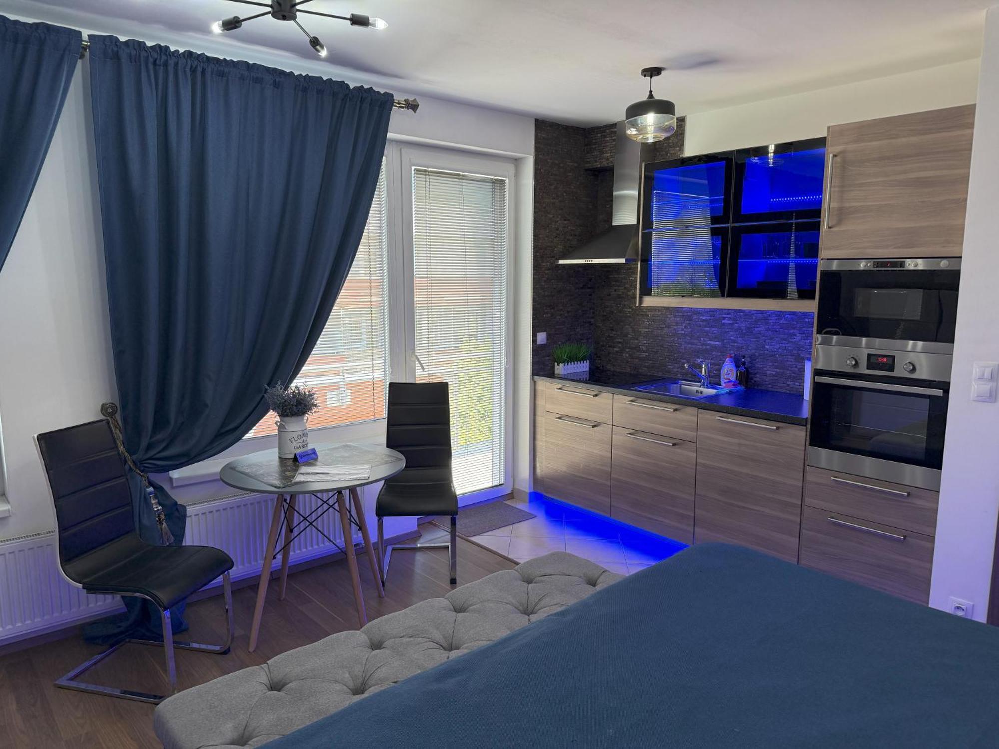 Apartment Iron Cube Praga Zewnętrze zdjęcie